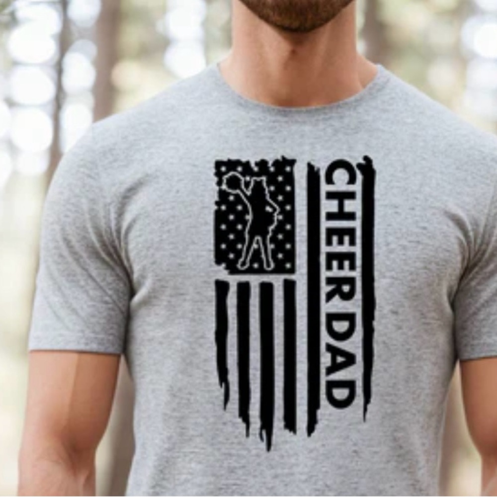 Gildan Gray Short Sleeve Tee with Distressed Flag Design